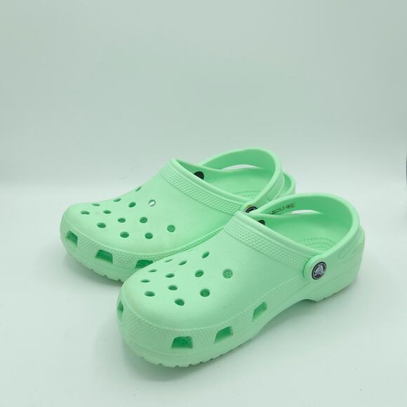 Crocs Classic Clogs Women\'s size Junior Men\'s size 6 mint green main image 8